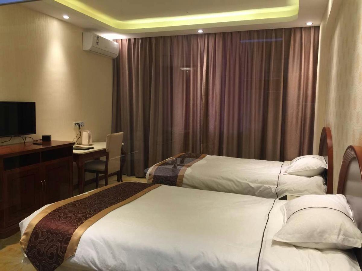 Bai Nian Sheng Shi Hotel Kunming Zewnętrze zdjęcie