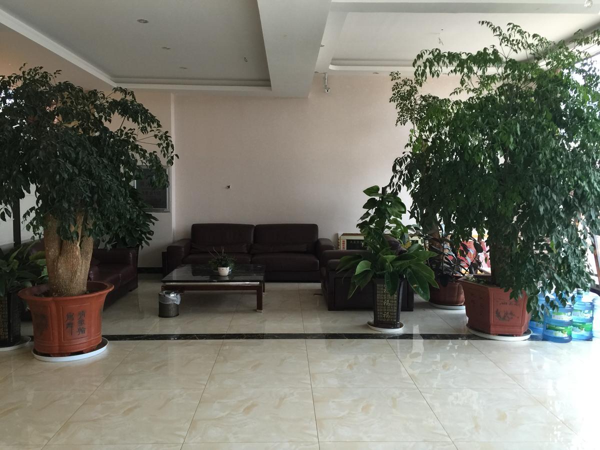 Bai Nian Sheng Shi Hotel Kunming Zewnętrze zdjęcie
